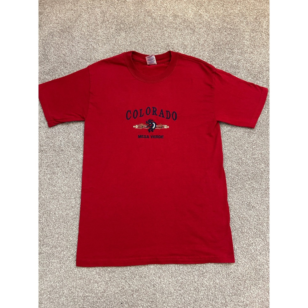 Retro Colorado Mesa Verde T-Shirt Small Red Excellent Kokopelli Embroidered